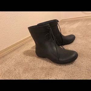 Dual Crocs Comfort Rain Boots